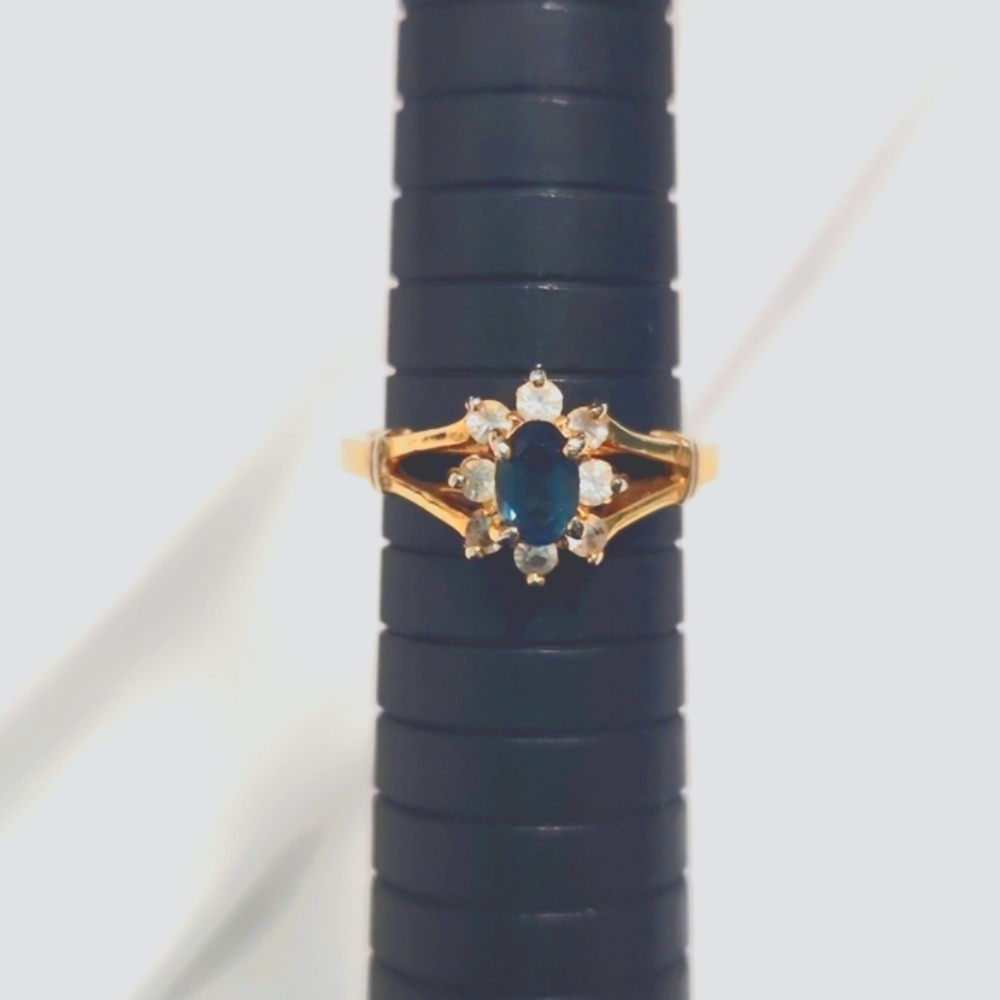 Gold plated Saphire with Rinestones 8